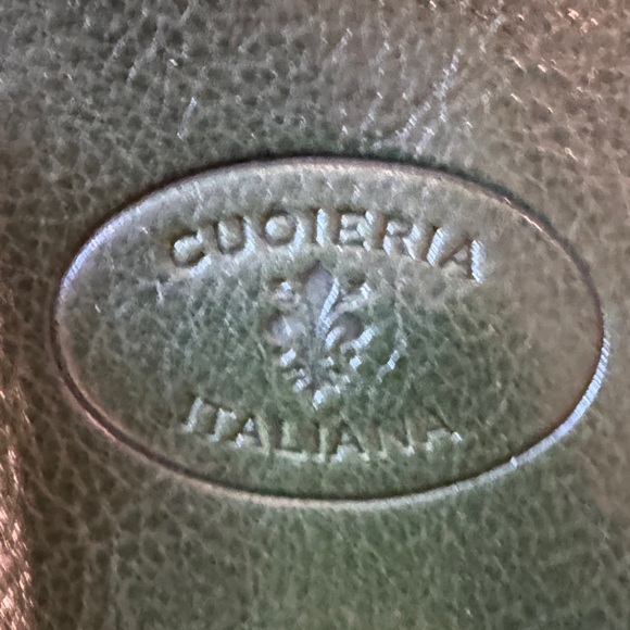 Leather Purse/Back Pack Style - Picture 13 of 13